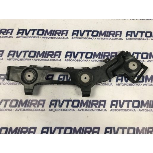 Направляющая заднего бампера правая Opel Zafira B 2005-2011 13125037